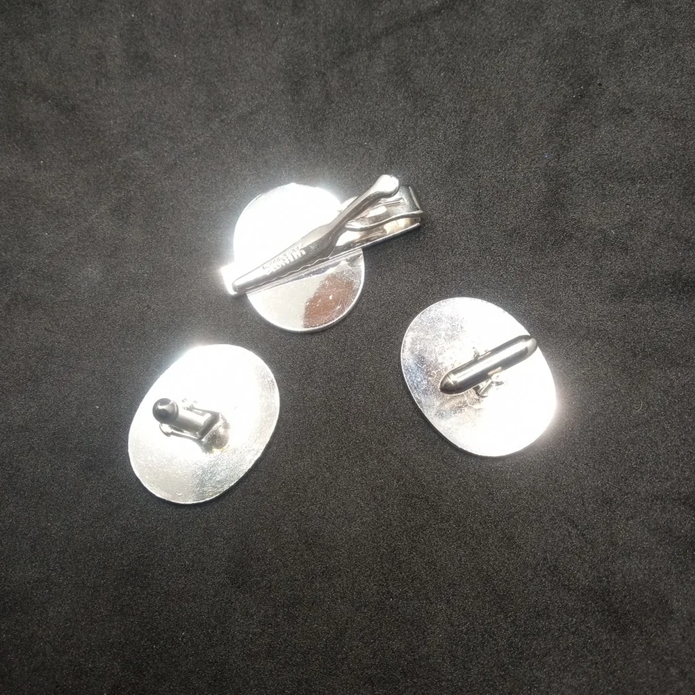 SWANK Tie Clip And Cuff Links Set